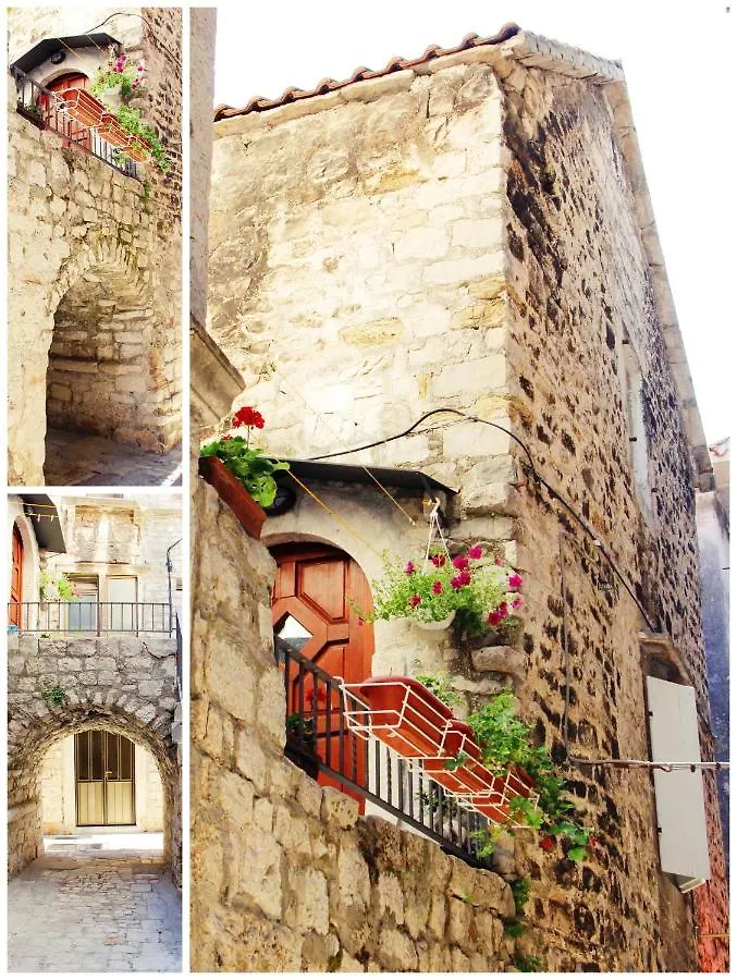 Apartment In The Centre Of Trogir Croatia