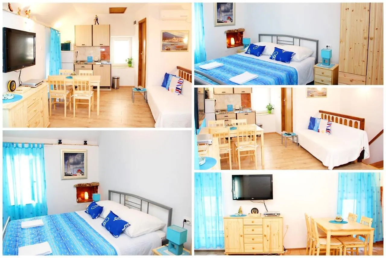 Apartment In The Centre Of Trogir