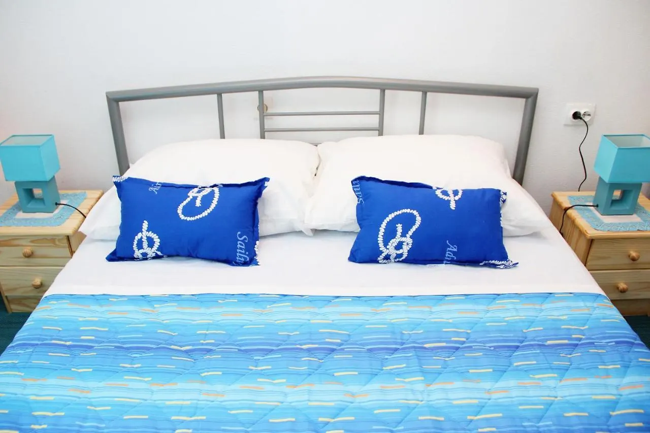 Apartment In The Centre Of Trogir